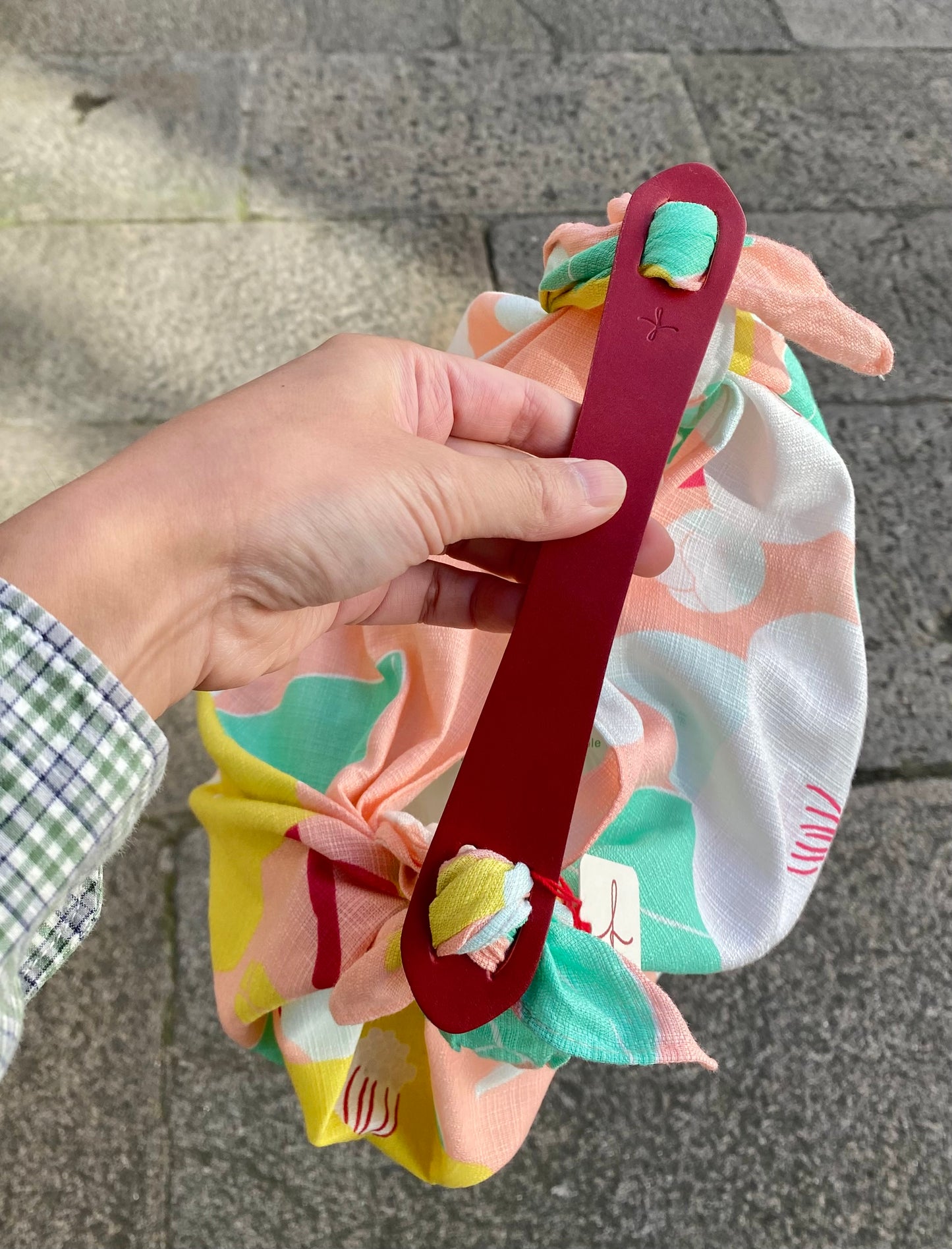 Furoshiki Light Hand. UOAK