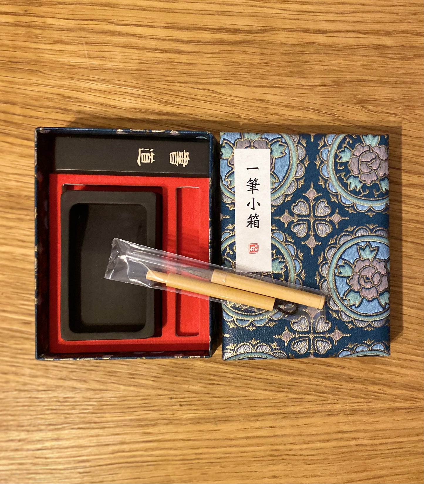 Mini Set de Caligrafía. Kuretake