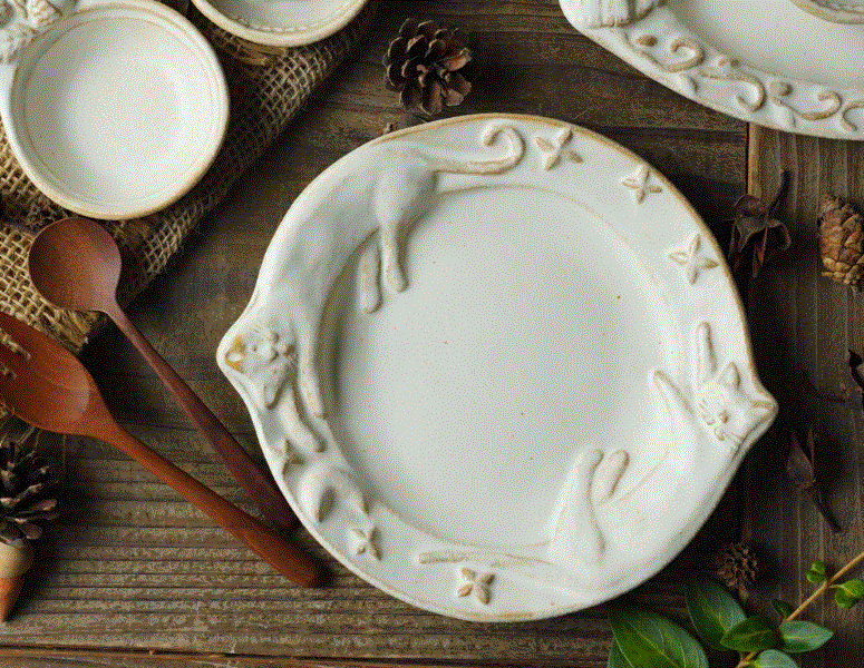 Plato Gato. Wakasama Mashiko