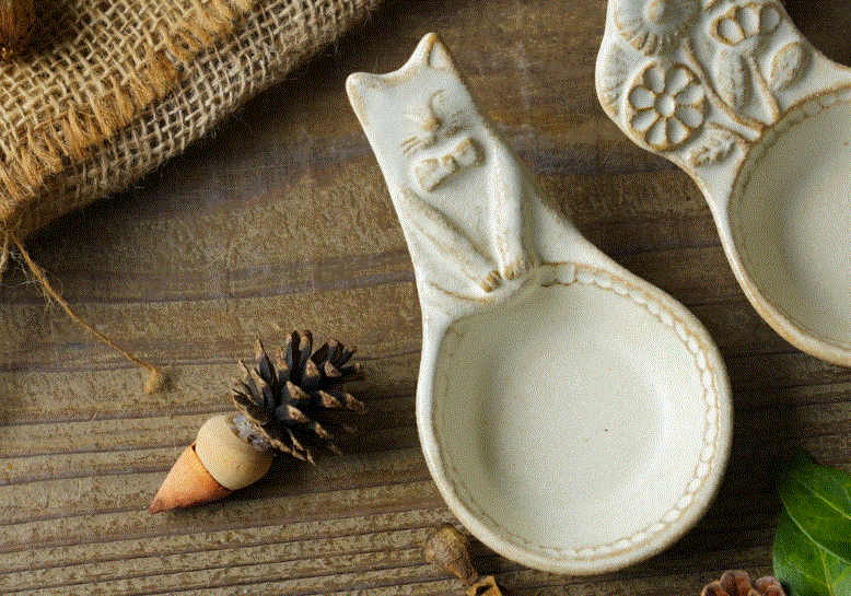 Platito Gato. Wakasama Mashiko