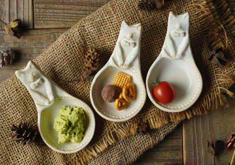 Platito Gato. Wakasama Mashiko