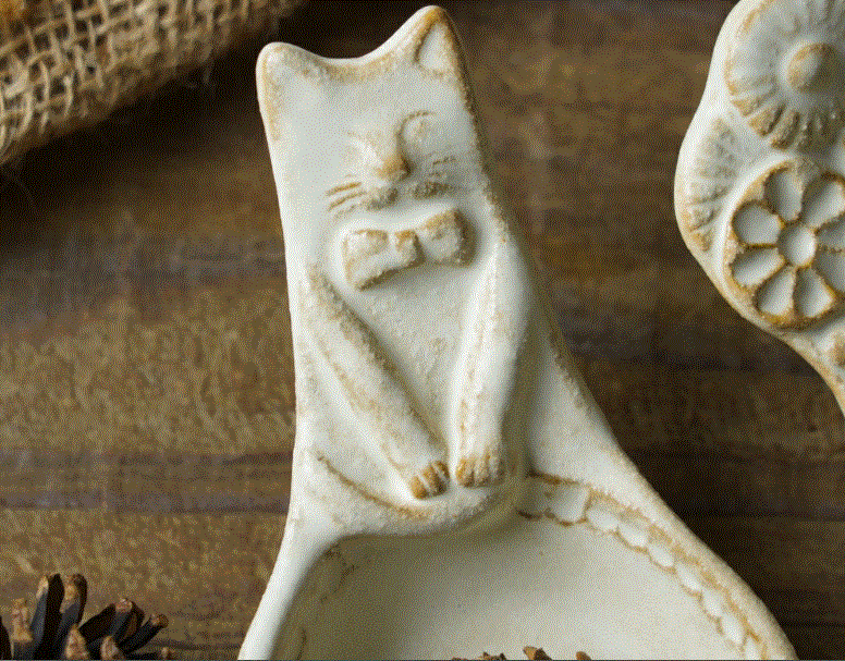 Platito Gato. Wakasama Mashiko