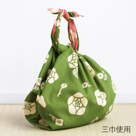 Furoshiki 105cm Reversible Omotenashi. SANYO